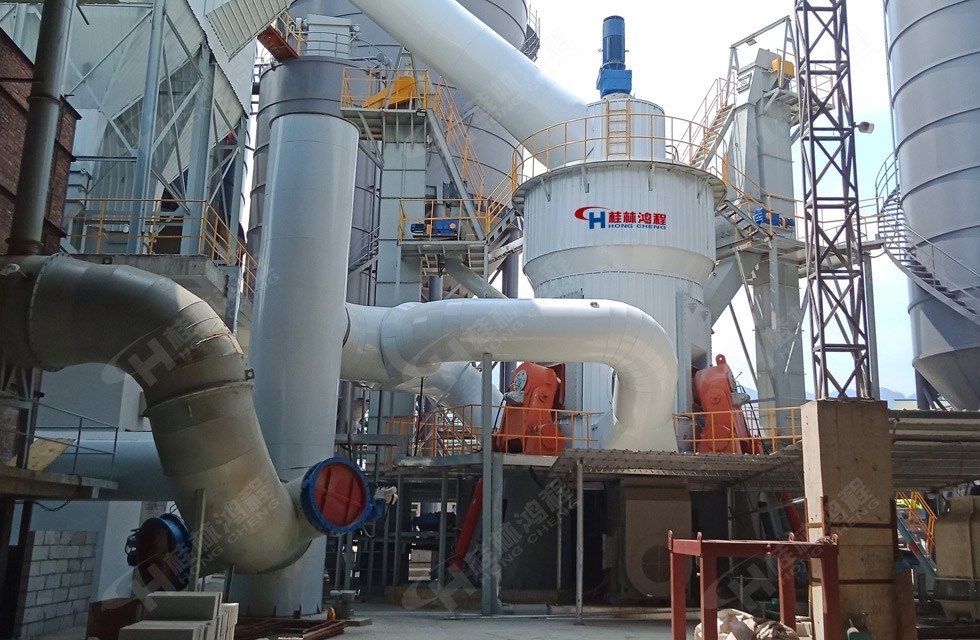 HLM2600炉渣矿粉立磨广东客户投产达40吨